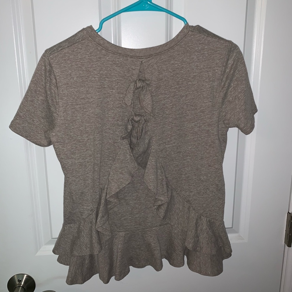Altered state gray t-shirt blouse
